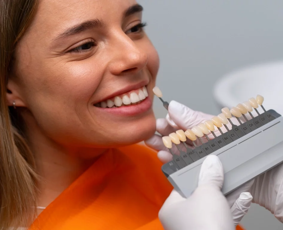 Crowns & <br />
Bridges